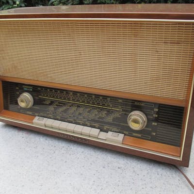 Loewe Opta Planet 55 Type 425 Rohrenradio Barnebys