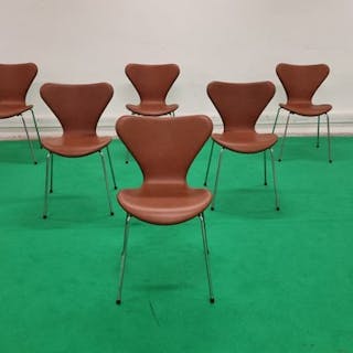 Fritz Hansen - Arne Jacobsen - Chair (6) - Leather