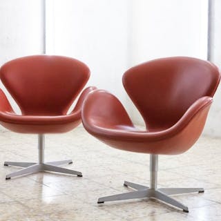Fritz Hansen - Arne Jacobsen - Lounge chair (2) - Swan Chair - Aluminium