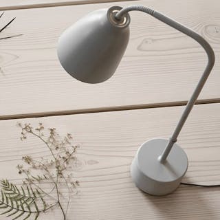 Lightyears - - Cecilie Manz - Table lamp - Caravaggio Read - Metal