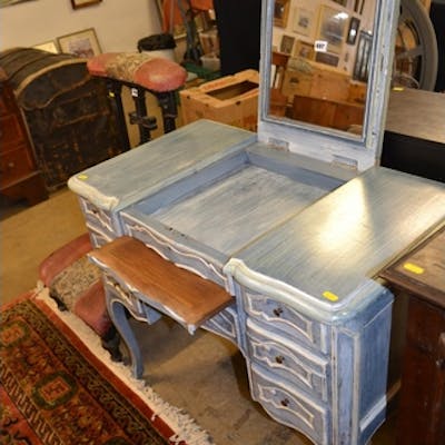 French Painted Dressing Table With Lift Up Lid Inset Mirror
