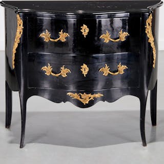 Louis XV style lacquered commode