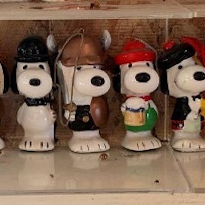 Group Of 16 Vintage Snoopy Christmas Ornaments Barnebys Group Of 16 Vintage Snoopy Christmas Ornaments Barnebys