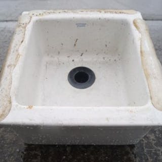 An Armitage Shanks Belfast Sink 33cm High X 18cm Square