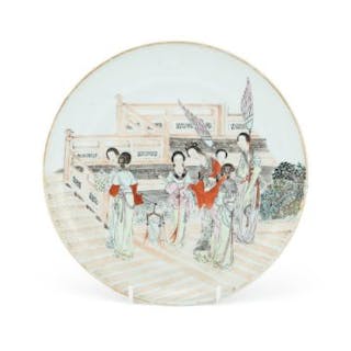 A Chinese enamelled porcelain plate