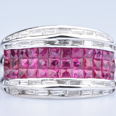 18ct White Gold Ring 750 1000 36 Princess Cut Rubies 1 08 Ct In Barnebys